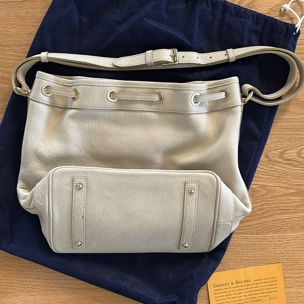 DOONEY & BOURKE 2011 bag w/dust bag and original registration… - Picture 9 of 11